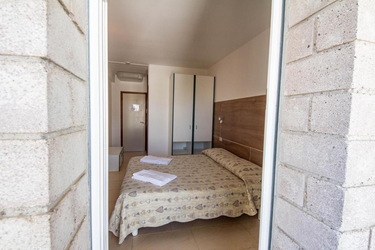 Hotel Ambra Lignano Sabbiadoro Ngoại thất bức ảnh