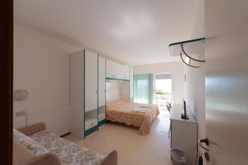 Hotel Ambra Lignano Sabbiadoro Ngoại thất bức ảnh
