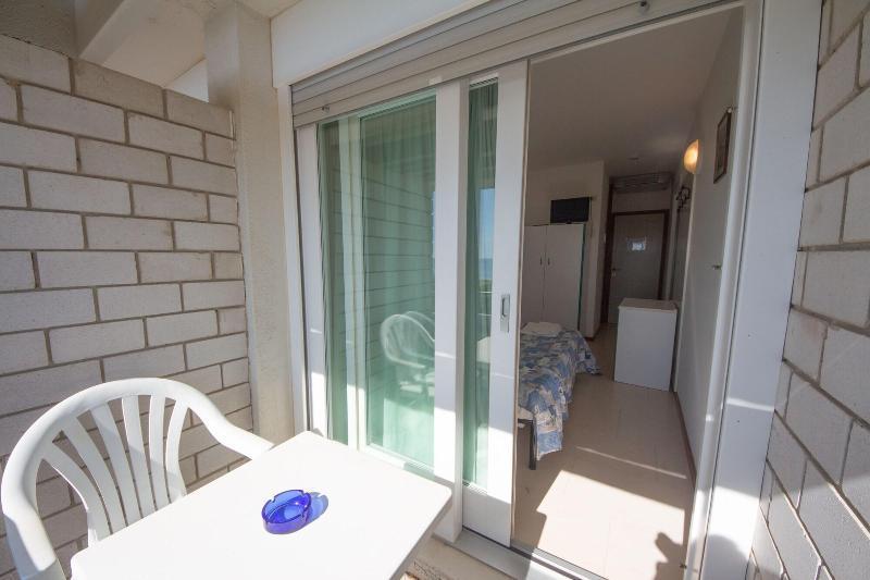 Hotel Ambra Lignano Sabbiadoro Ngoại thất bức ảnh