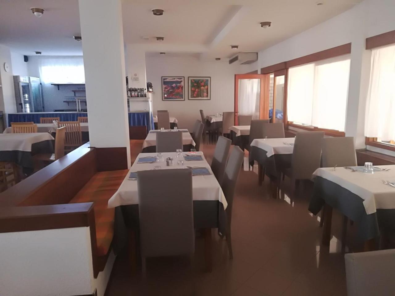 Hotel Ambra Lignano Sabbiadoro Ngoại thất bức ảnh