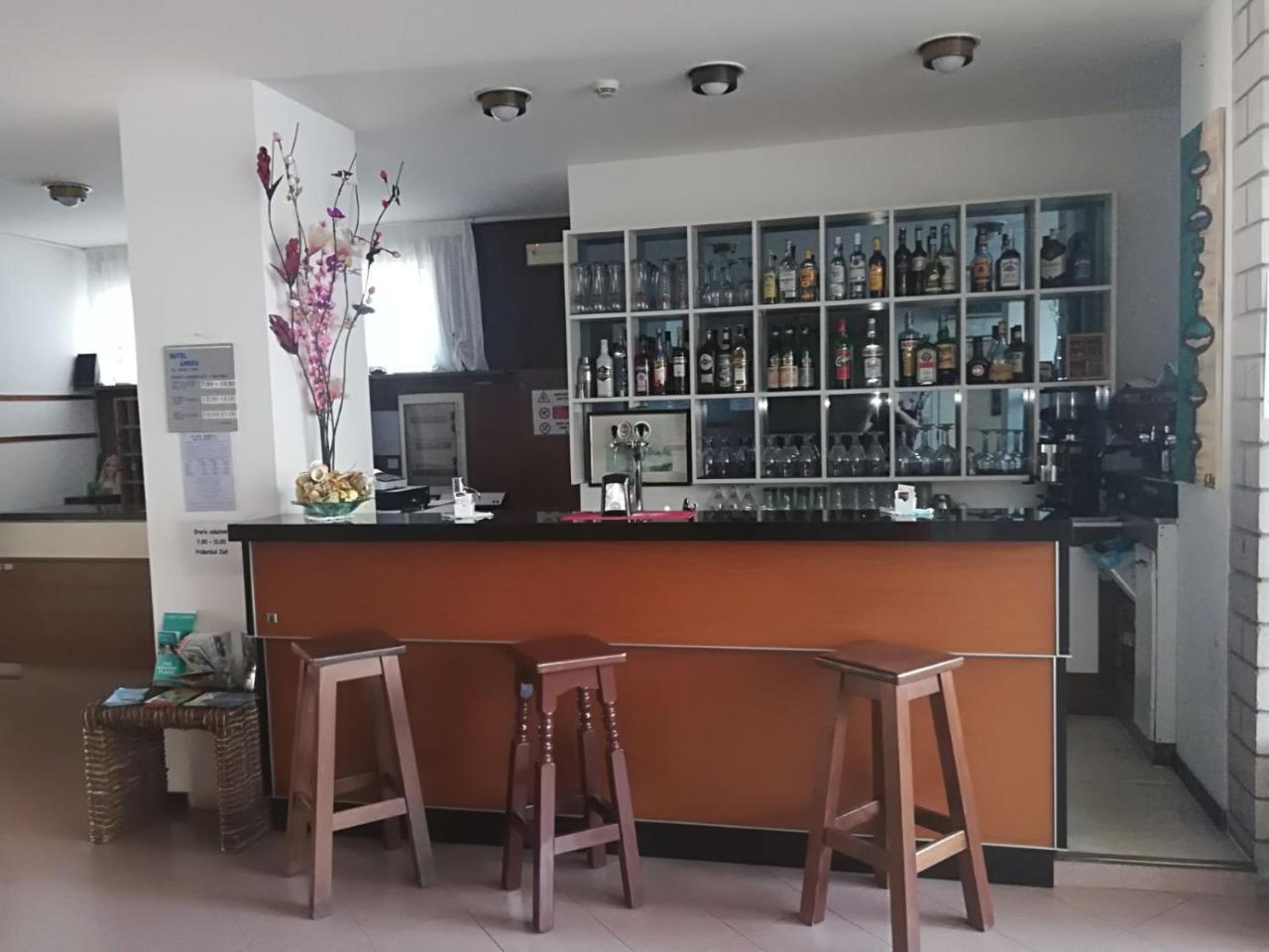 Hotel Ambra Lignano Sabbiadoro Ngoại thất bức ảnh